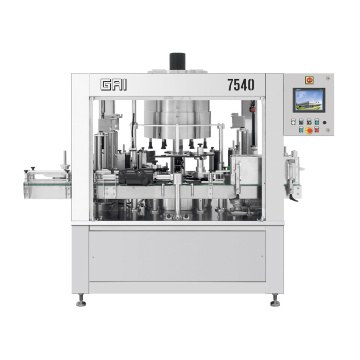 Monobloc étiqueteuse rotative GAI en acier inoxydable pour bouteilles de vin. Système complet avec stations pour étiquette et contre-étiquette, réglages précis à indicateurs numériques, et gestion centralisée par écran tactile. Disponible en version mécanique ou électronique, conforme aux normes CE. Solution professionnelle pour un étiquetage automatisé de haute précision.